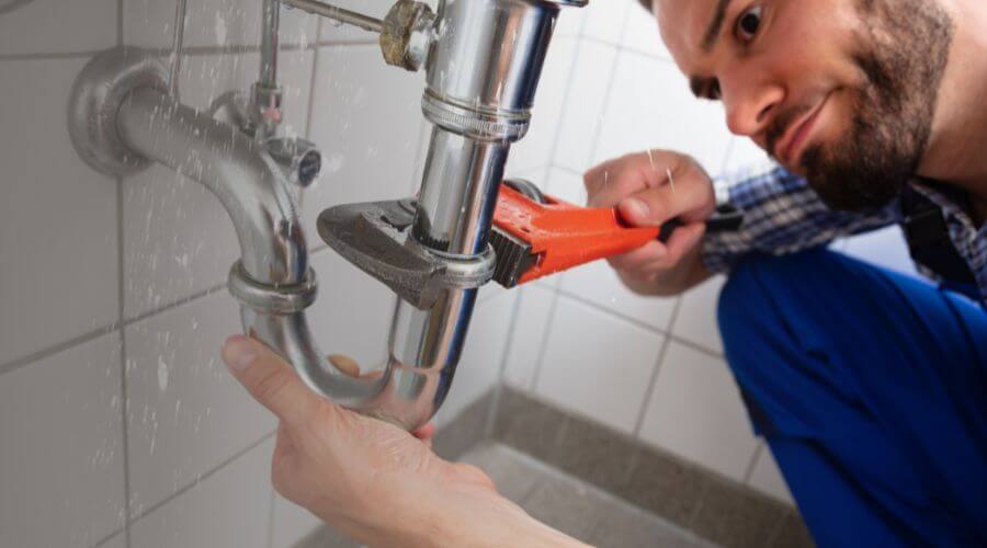 Professional same day plumber services in Evart, MI